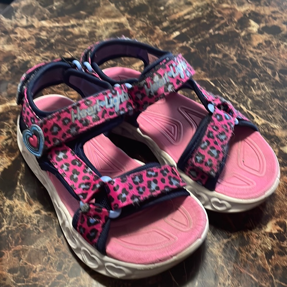 Skechers heart lights little girls size 12